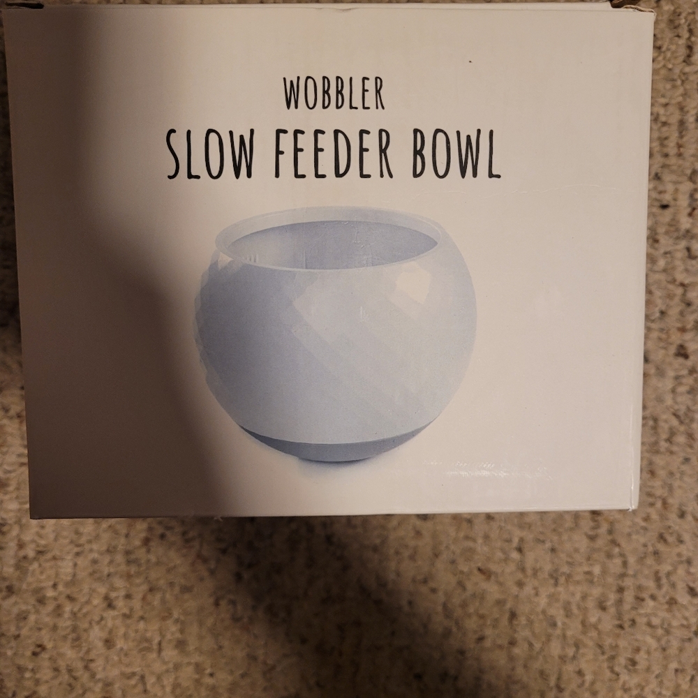 Wobbler Slow Bowl Dog Feeder